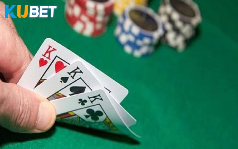 Cơ hội lật ngược thế cờ chỉ với một nước đi chuẩn xác